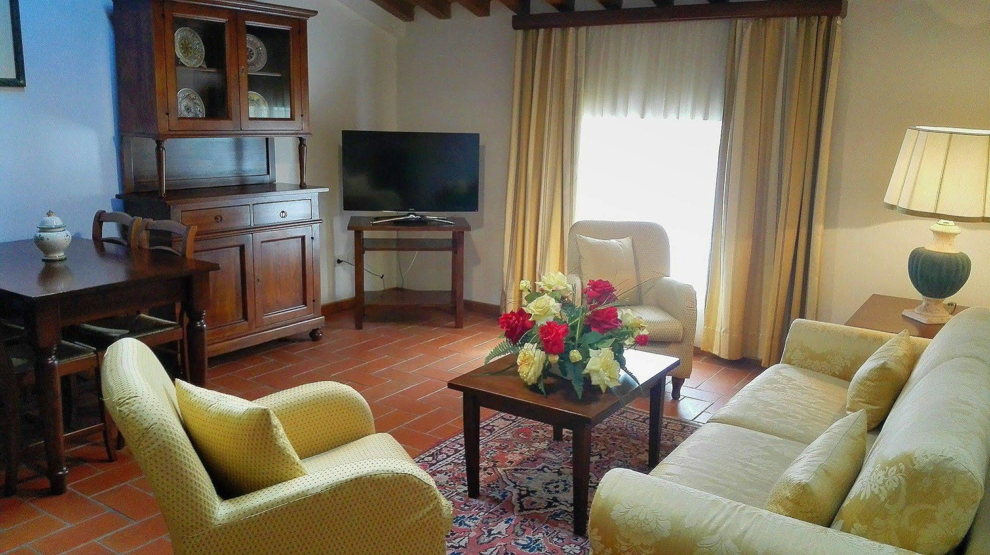 Palazzo La Fenice Aparthotel